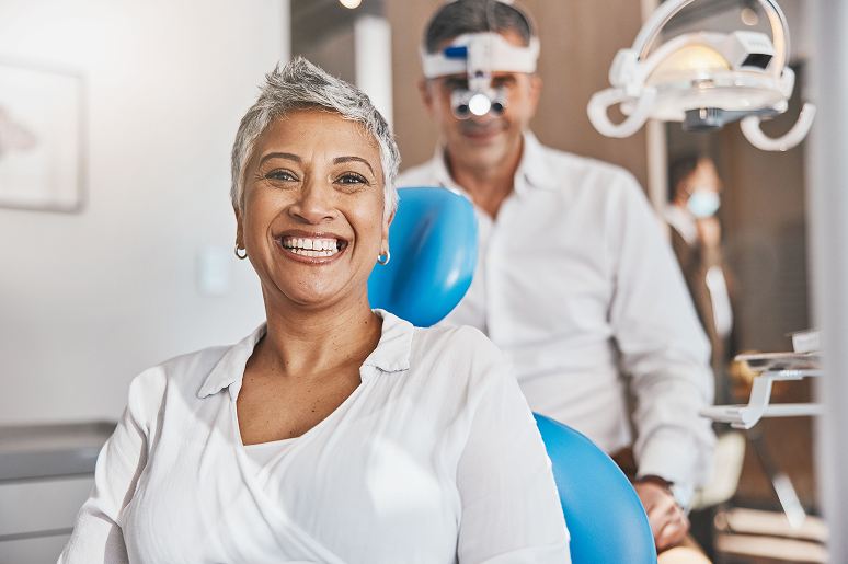 Implant-supported bridge vs partial denture